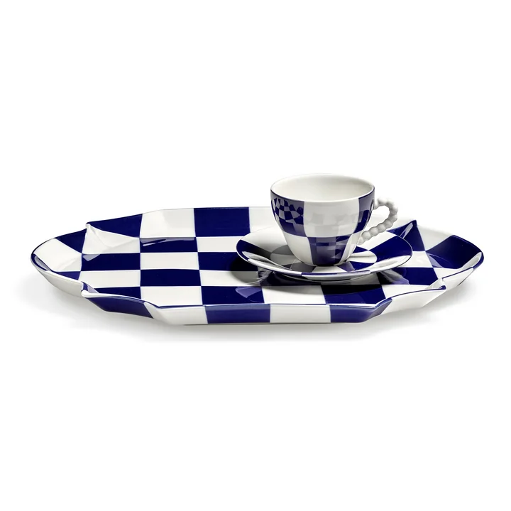 Serax - Fête des Bêtes Tasse und Untertasse auf Servierplatte, blau / weiß