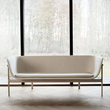 Das Tailor Lounge Sofa im Tageslicht