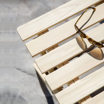 Matty Klappbarer Gartenhocker von Fiam im Detail