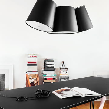 Cluster Pendelleuchte von frauMaier in schwarz (3 Lampenschirme)