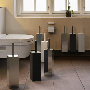 Die Quadra Stand WC Bürstengarnitur und Toilettenpapierhalter von Frost im Bad