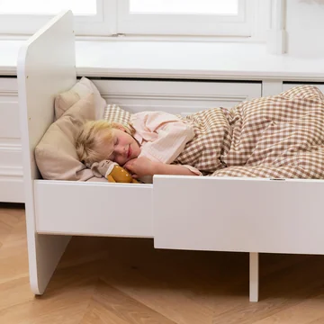 Form Baby & Junior Bed von Nofred