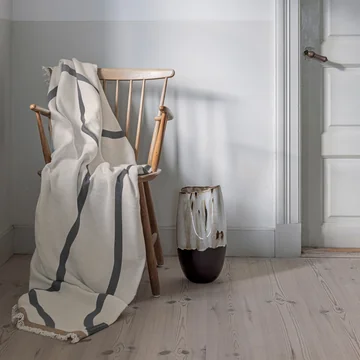 Mette Ditmer - Shadow Decke, 130 x 175 cm, off-white / grau