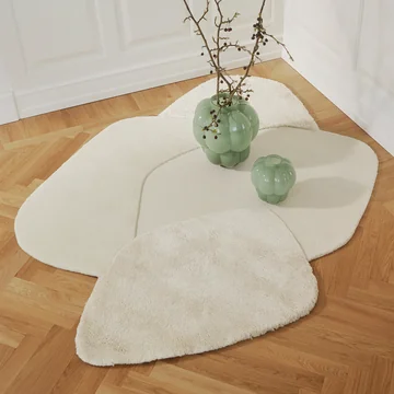 AYTM - Mola Teppich, 140 x 195 cm, cream