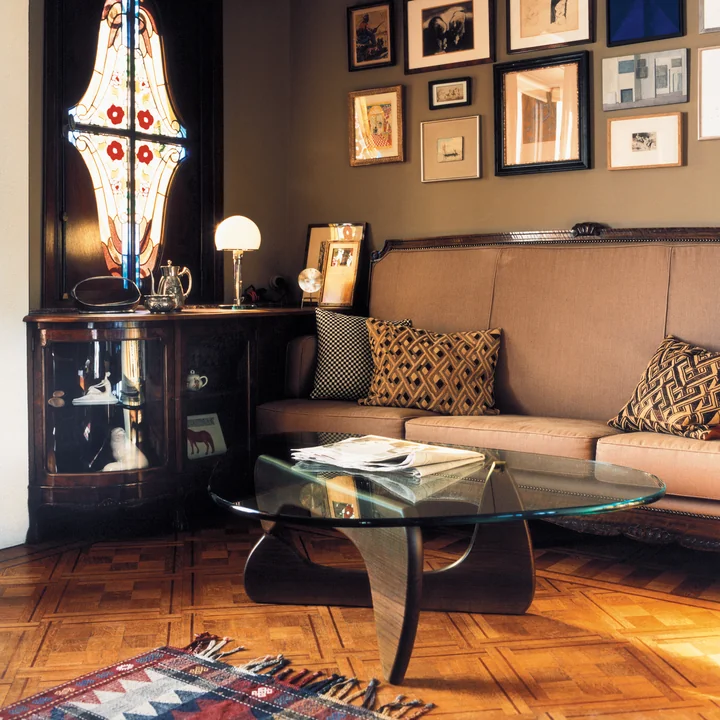 Der Coffee Table von Vitra in Retro-Umgebung