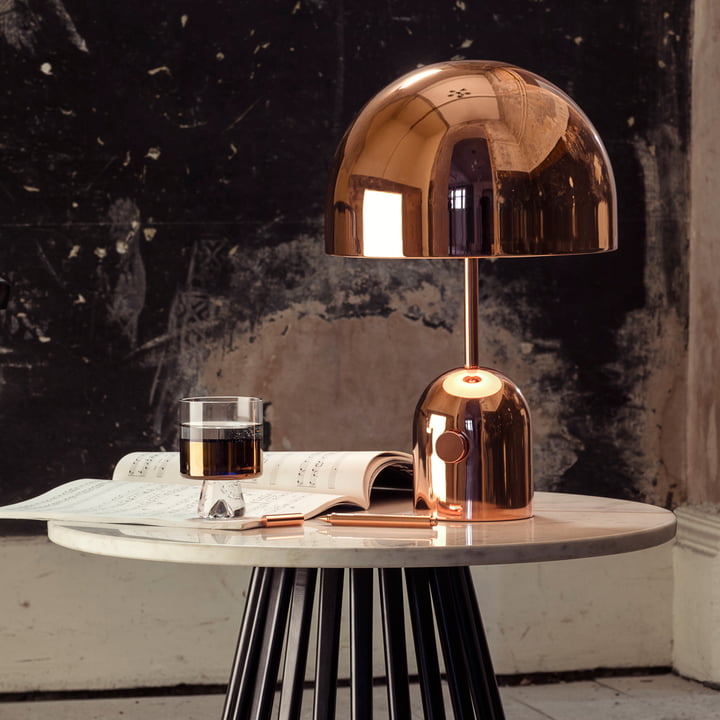 Bell Tischleuchte und Tank Low Ball Glas von Tom Dixon