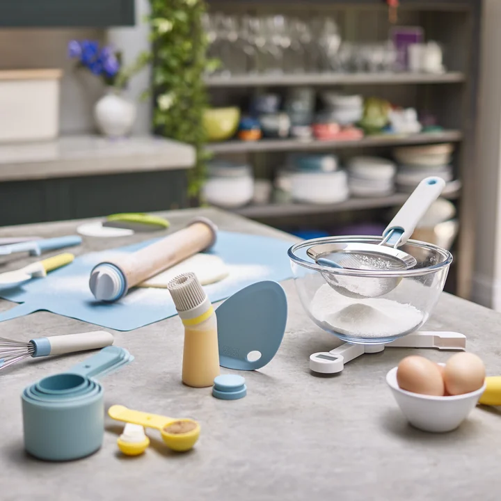 Utensilien von Joseph Joseph zum Backen