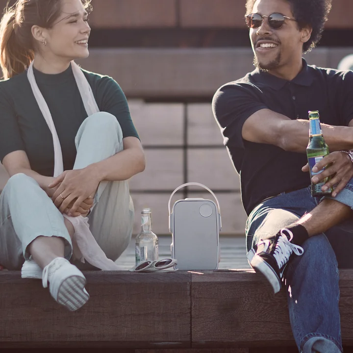 Der Libratone - One Click Bluetooth-Lautsprecher, cloudy grey