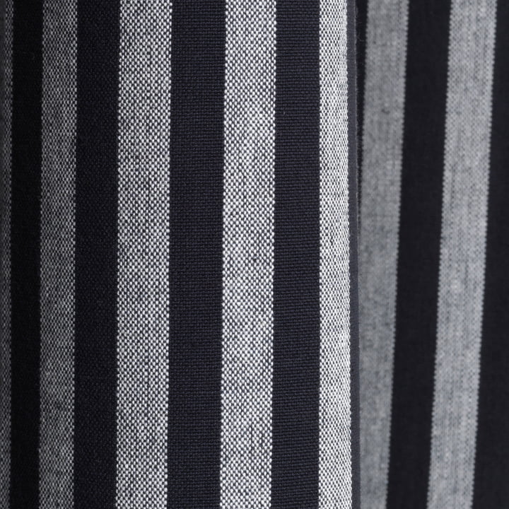 Chambray Duschvorhang von ferm Living in Schwarz / Weiß gestreift