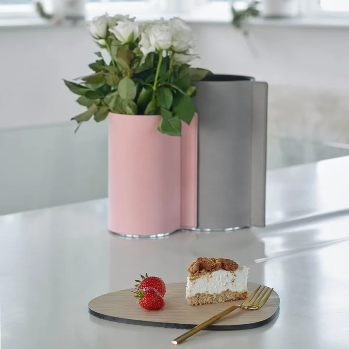 Cut&Serve Schneidebrett Curve von Lind DNA