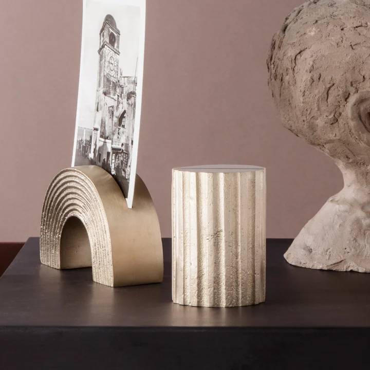 Ferm Living - Kartenhalter Column, Messing