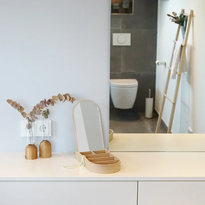 Jewellery Box von Audo im Badezimmer