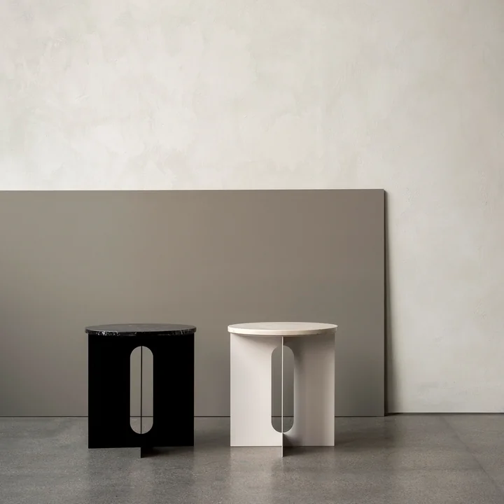 Androgyne Beistelltisch mit Marmorplatte von Audo