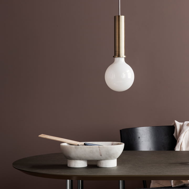 Alza Schale von ferm Living in Marmor weiß