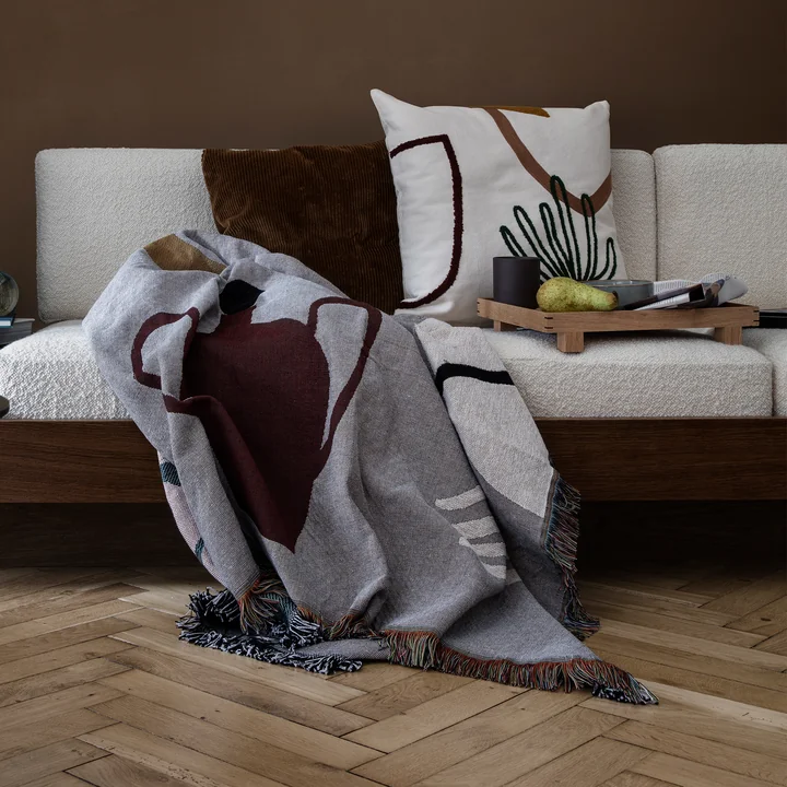 Mirage Decke und Kissen von Ferm Living