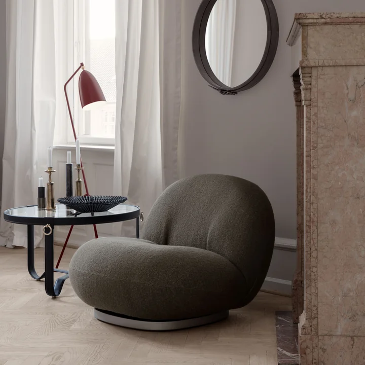 Pacha Lounge Chair von Gubi im Wohnambiente.