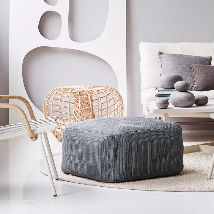 Divine Hocker 55 x 55 cm von Cane-line in grau