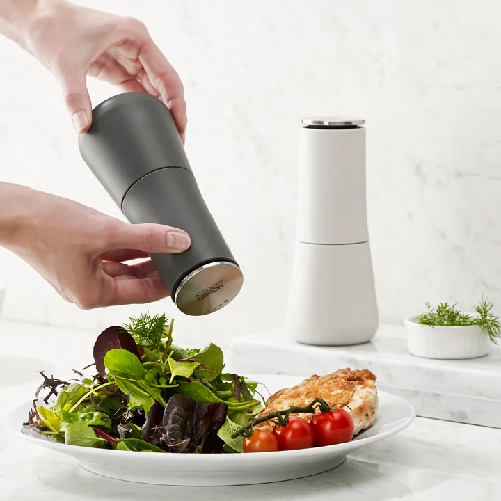 Milltop Salz- und Pfeffermühlenset von Joseph Joseph