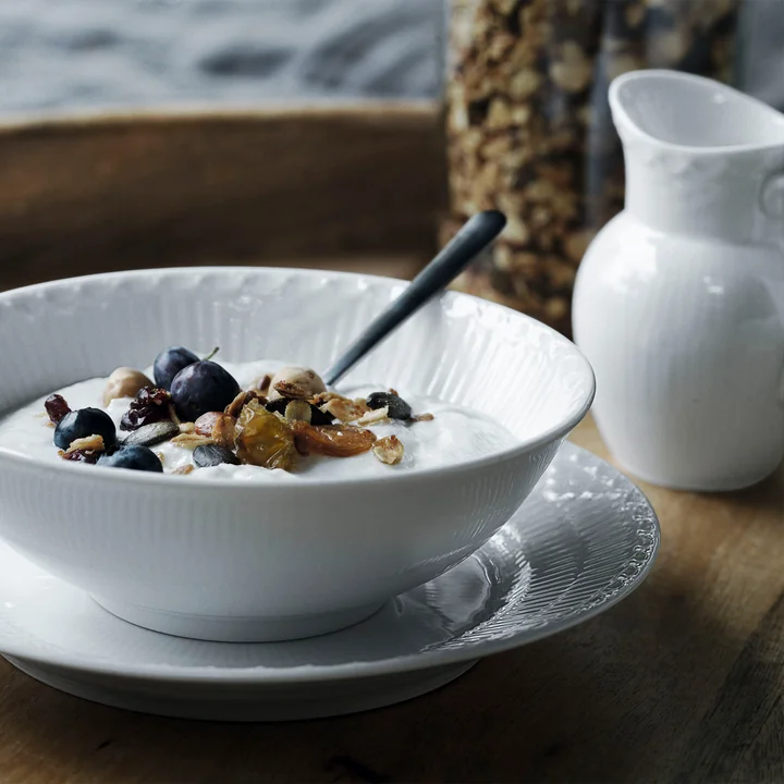 Weiß Gerippt Schale 35 cl von Royal Copenhagen mit Müsli