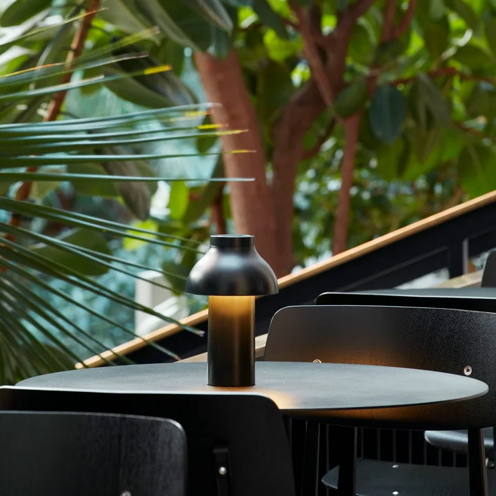 PC Portable LED Leuchte von HAY in soft black (RAL 9004)