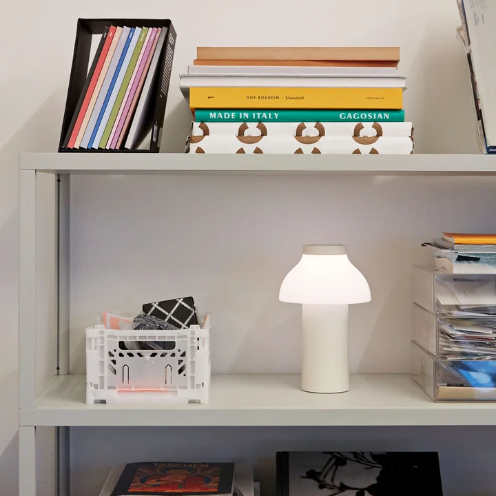 PC Portable LED Leuchte von HAY in cremeweiß (RAL 9010)