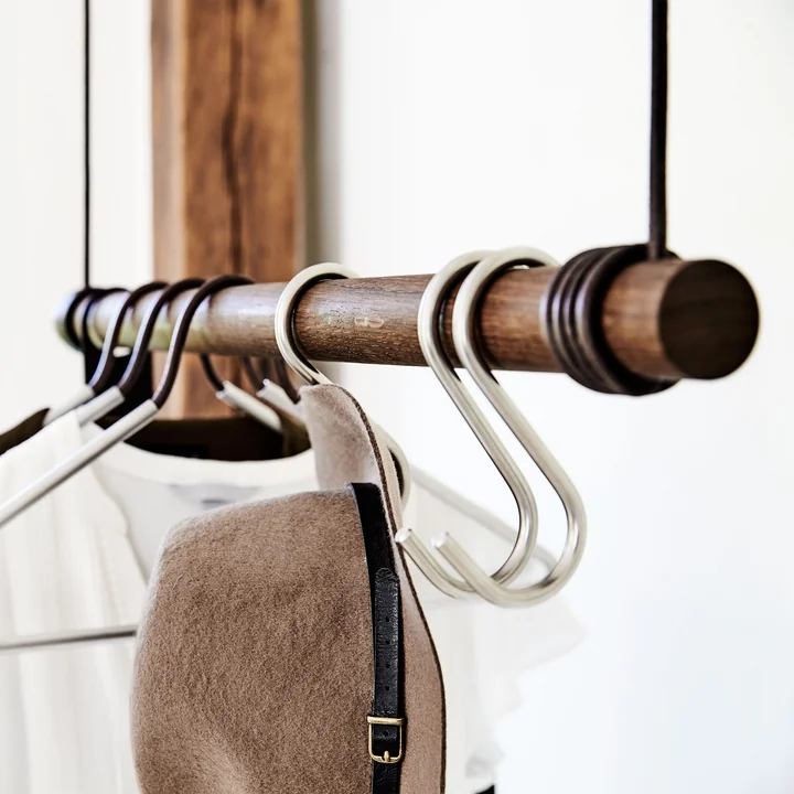 Swing Hängegarderobe M (80 cm) von Lind DNA in Eiche geräuchert / Leder braun