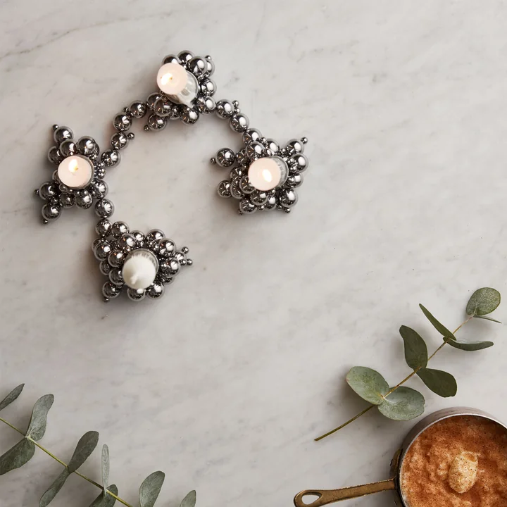 Molekyl Kerzenhalter 4 in Chrom von Gejst