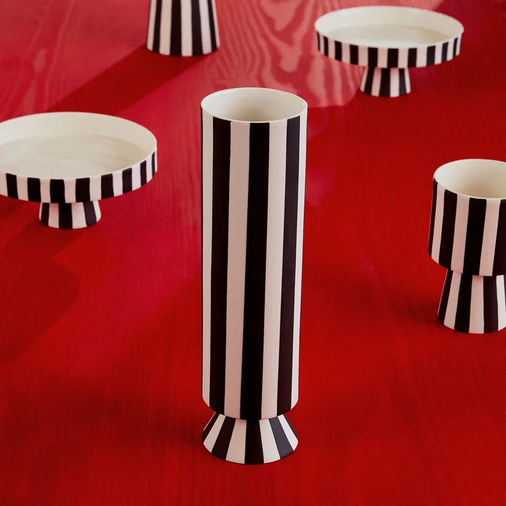 Toppu Tablett, Übertopf und Vase von OYOY