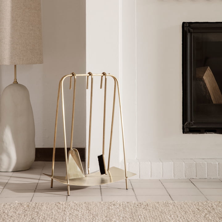 Port Kaminbesteck von Ferm Living in Messing