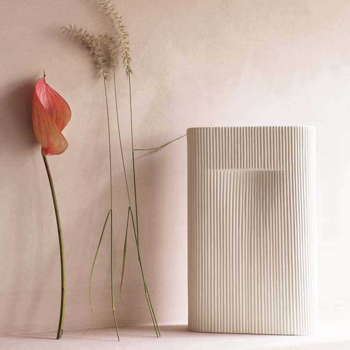 Ridge Vase von Muuto in off-white