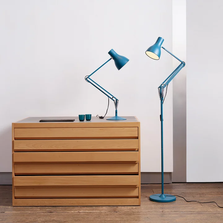 Type 75 Stehleuchte und Tischleuchte in Saxon Blue von Anglepoise 