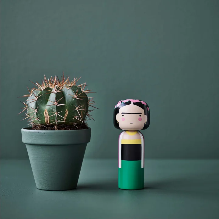 Sketch Inc. Holzfigur H 14,5 cm Frida von Lucie Kaas