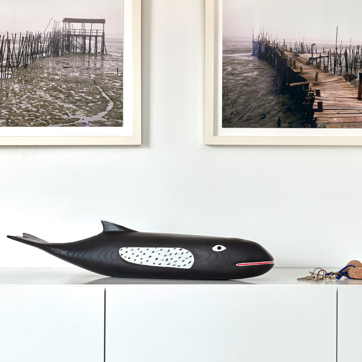 Eames House Whale Holzfigur von Vitra