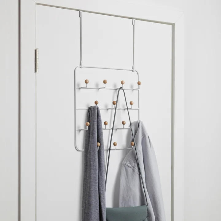 Estique Türgarderobe von Umbra in weiß / natur