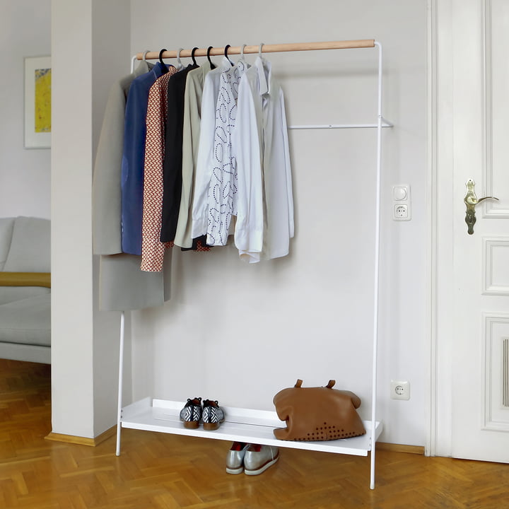 Anlehngarderobe Meta, weiß / Esche von vonbox 