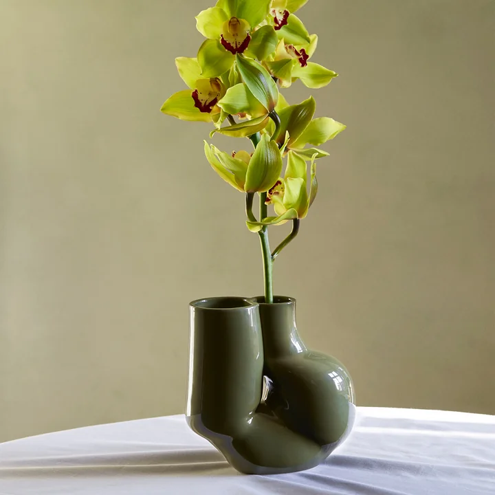 W&S Chubby Vase, olivgrün von HAY.