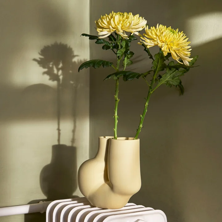 W&S Chubby Vase, soft gelb von HAY.