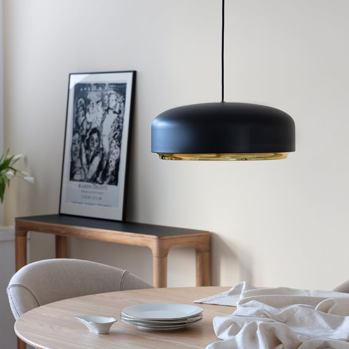 Die Hazel LED Pendelleuchte von Umage ist von der Haselnuss inspiriert