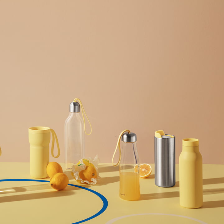 Die Urban Thermosflasche und der Urban To Go Cup von Eva Solo im neuen Lemon-Gelb