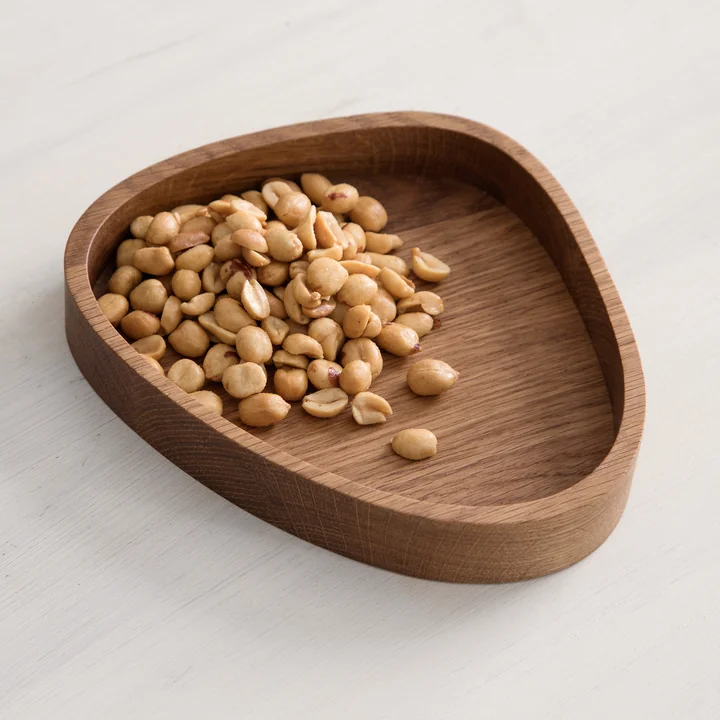 Wood Box Curve M 18 x 16 cm von Lind DNA in Eiche natur