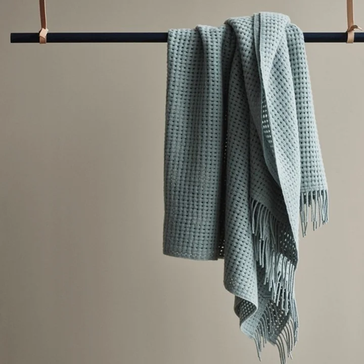 Basket Decke von Elvang in lagoon