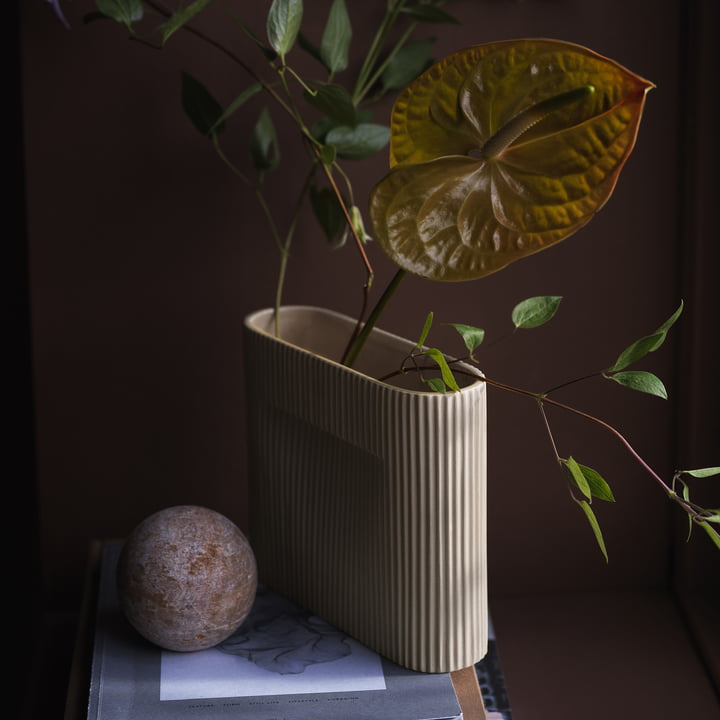Ridge Vase von Muuto in beige
