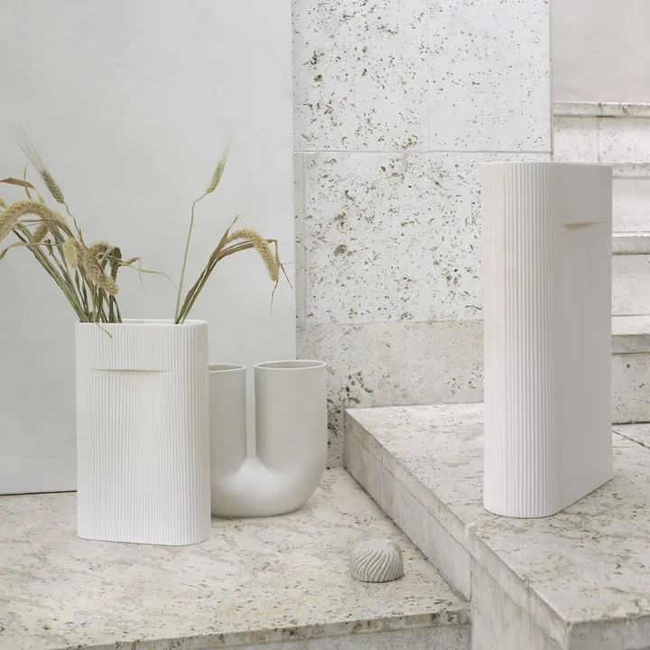 Ridge Vase von Muuto in off-white