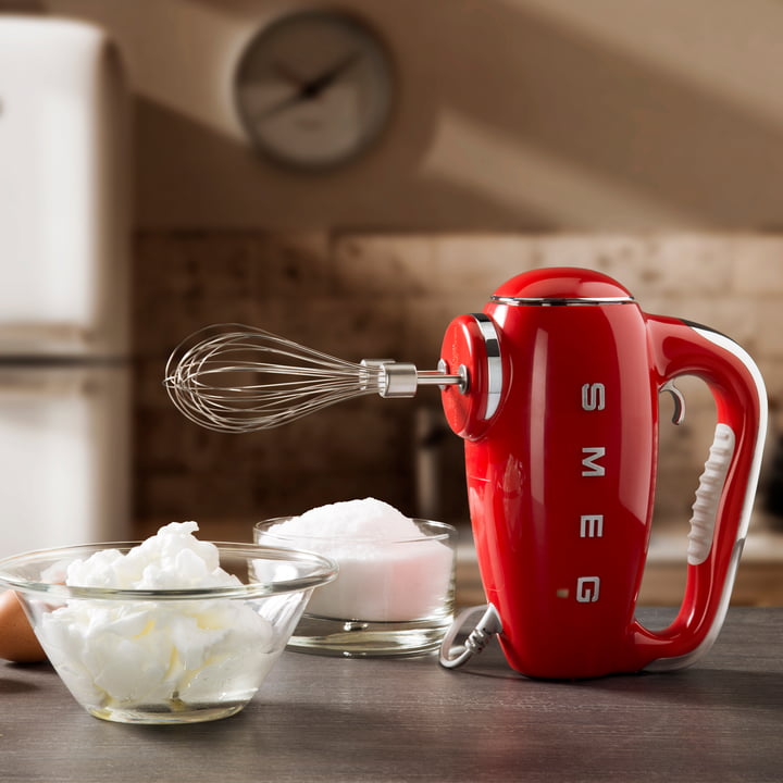 Handmixer HMF01 von Smeg in rot