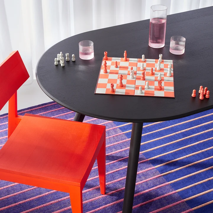 Massivholztisch mit abgerundeten Ecken