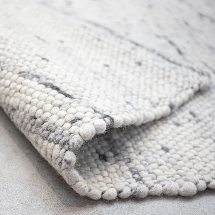 Filzkugelteppich Pebble von Collection in beige meliert