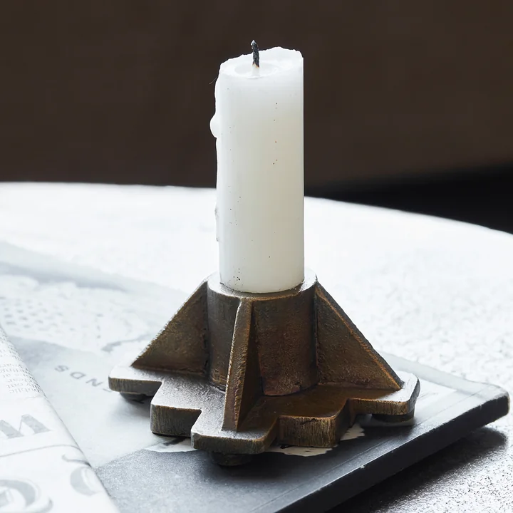 Castle Kerzenhalter von House Doctor in der Ausführung antikes Messing-Finish