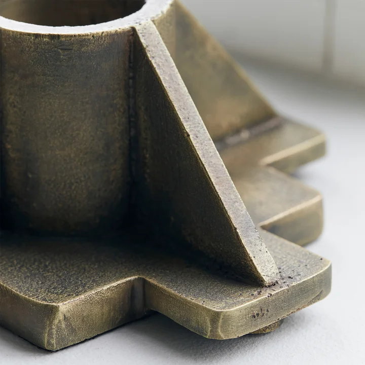 Castle Kerzenhalter 6,4 cm von House Doctor in der Ausführung antikes Messing-Finish