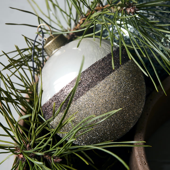 Stripe Christbaumkugel von House Doctor in der Farbe sand
