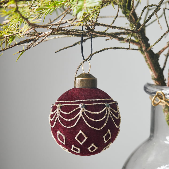 Velour Christbaumkugel von House Doctor in der Farbe rotbraun